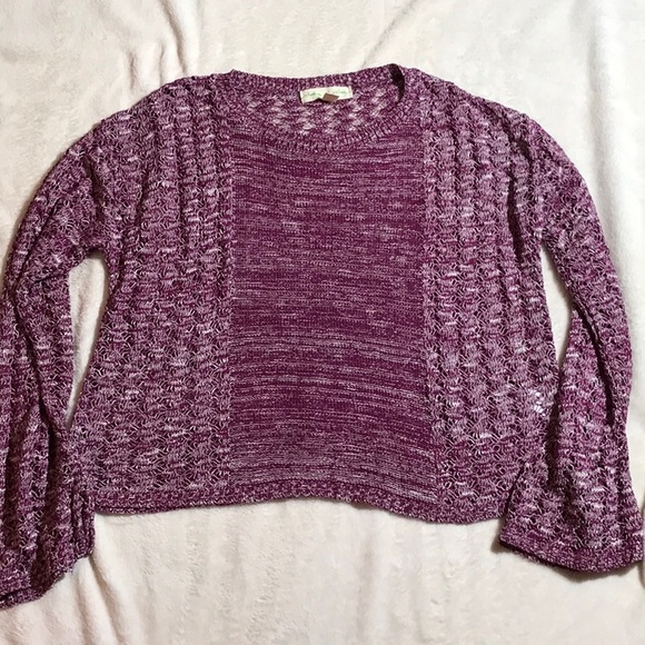 Staring at Stars Cropped Sweater - Picture 1 of 14